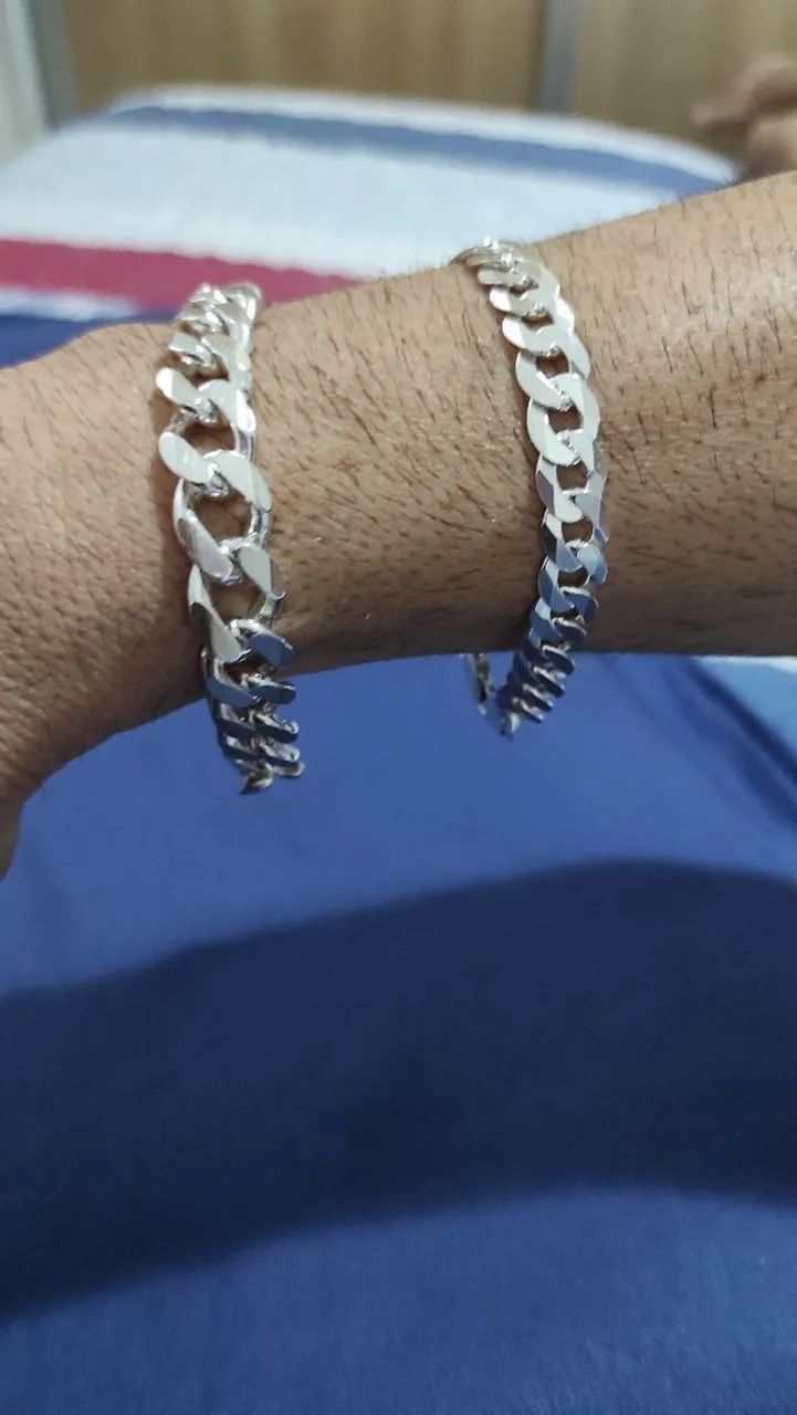 Correntes e pulseiras  - Foto 3