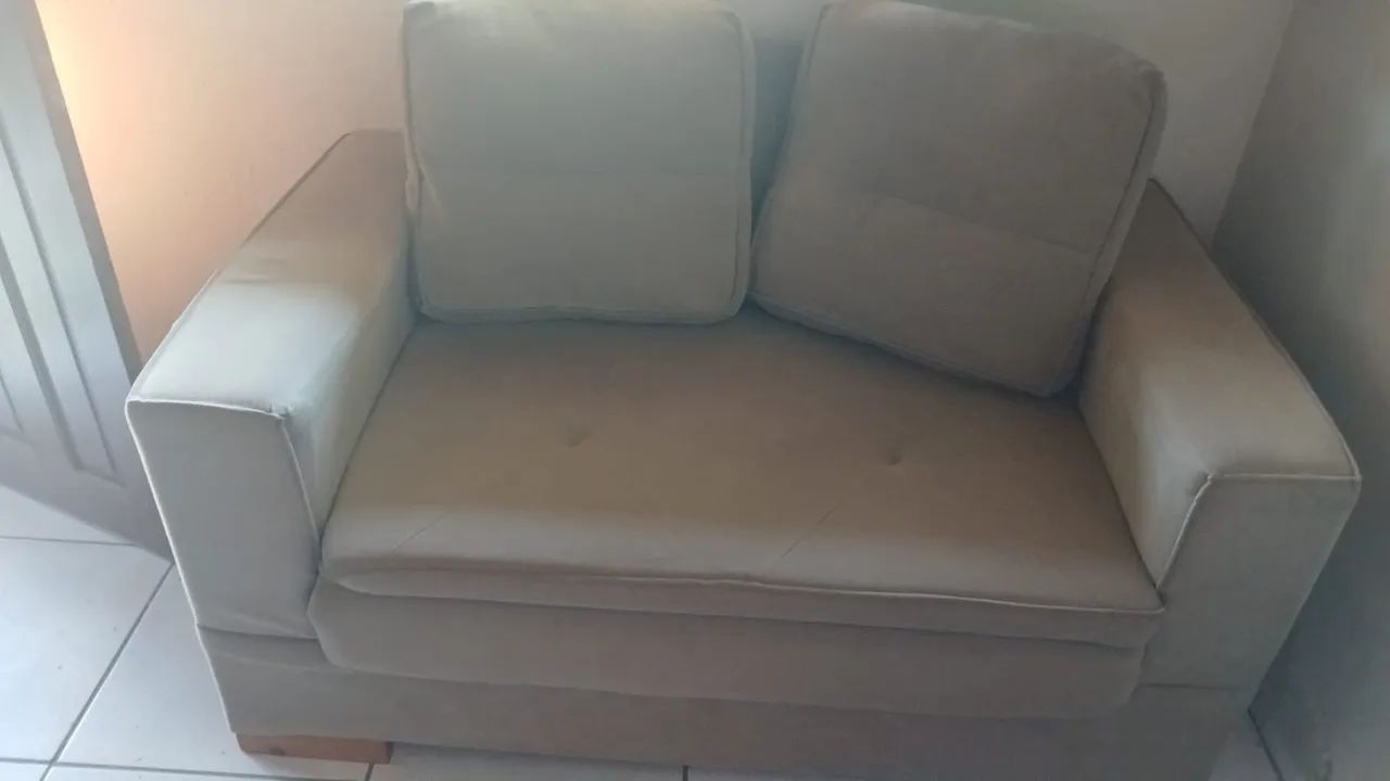 Sofá pequeno 2 lugares - Foto 3