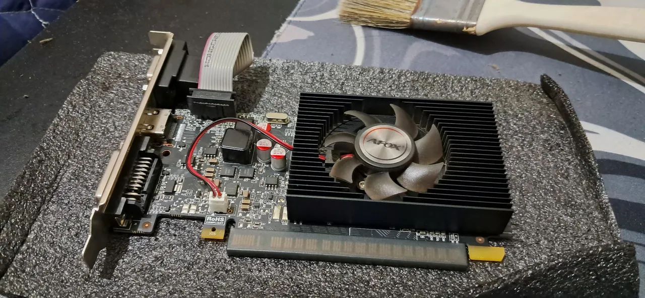 Placa de video GT 730 4GB