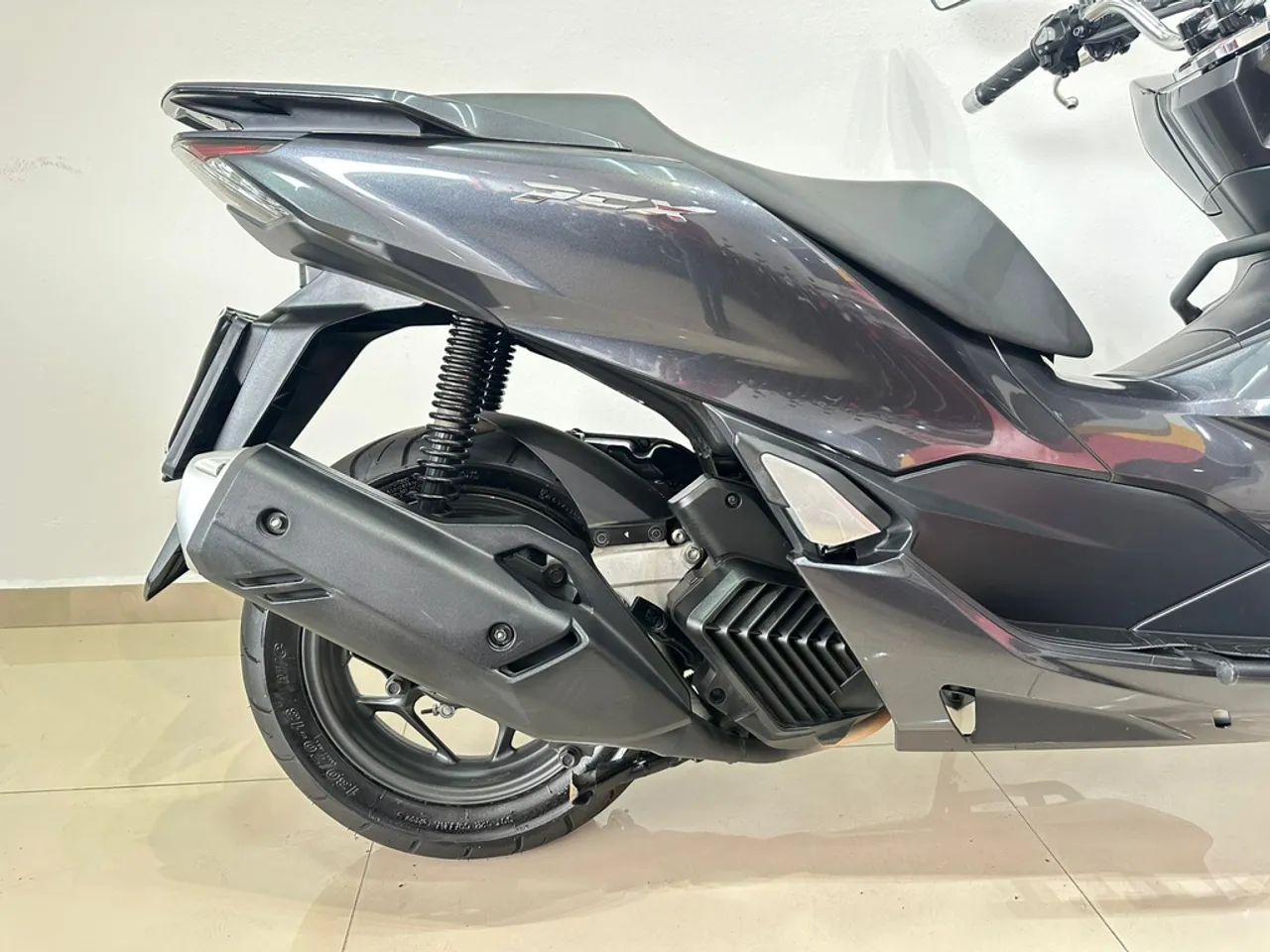 Honda PCX Gasolina Automático - Foto 5