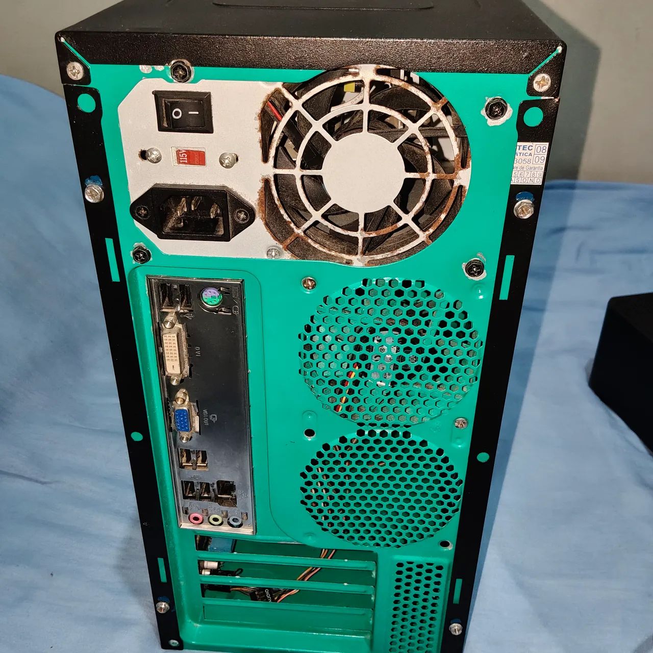 Computador - 4GB - HD 290 GB - Windows 7 - Foto 2