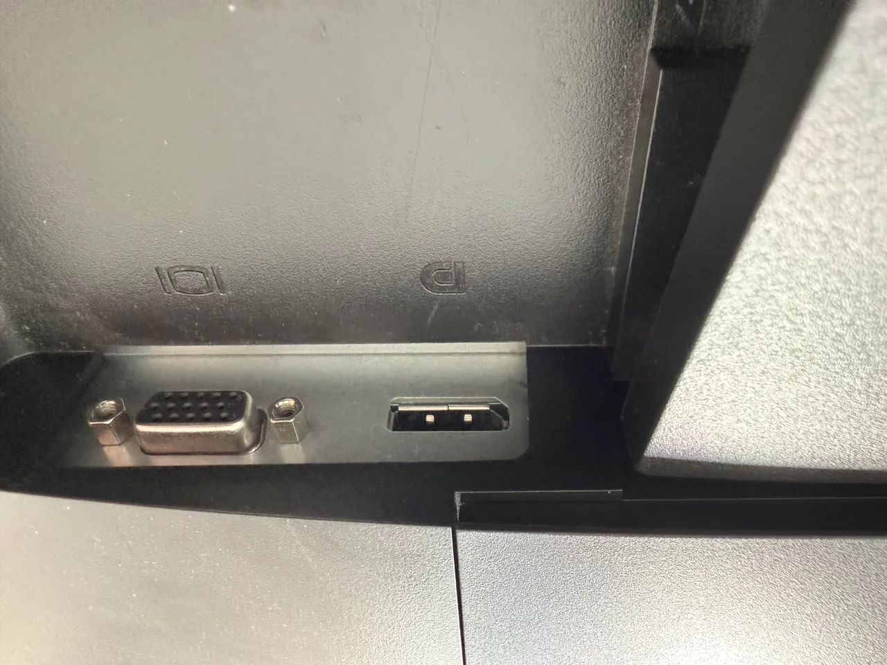 Monitor Dell 18 - Foto 2