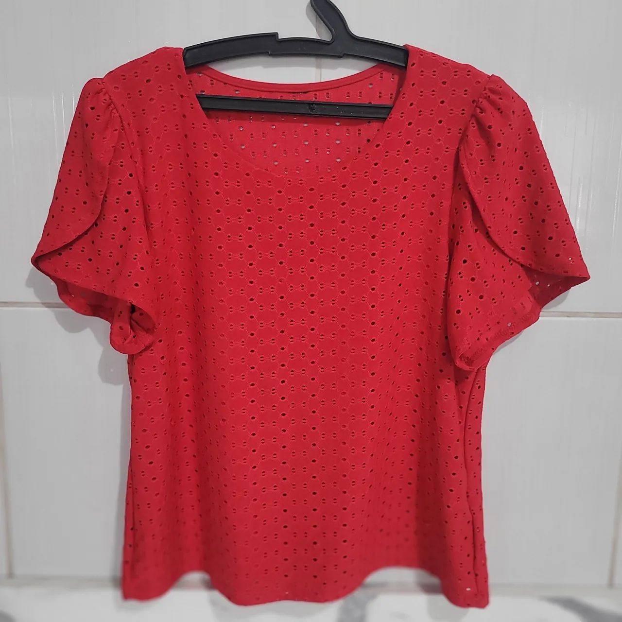 Blusa em Lastex e Laise