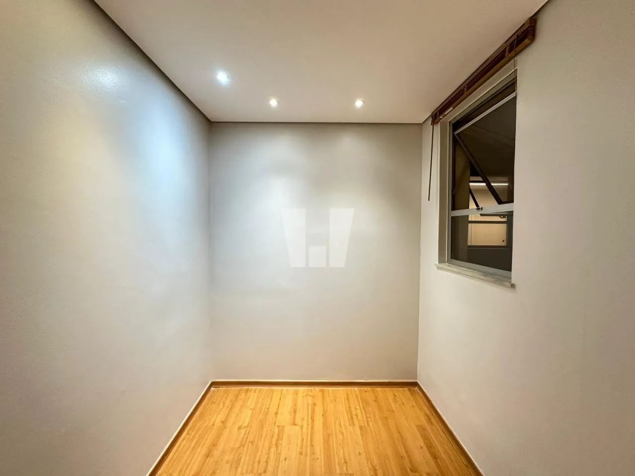 Sala impecável perto da Avenida Afonso Pena - Foto 3