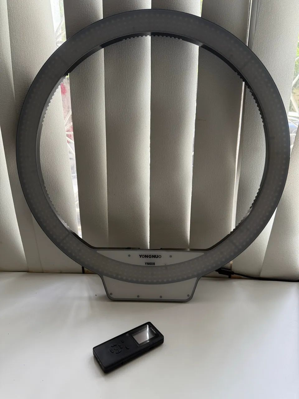 LED Ringlight Yongnuo  - Foto 3