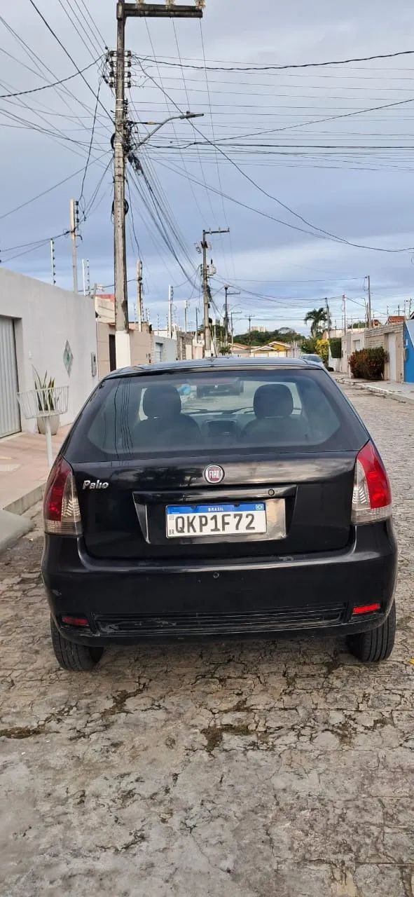 Fiat Palio Celebration 1.0 Fire Flex 8V 2P 2015 - Foto 3