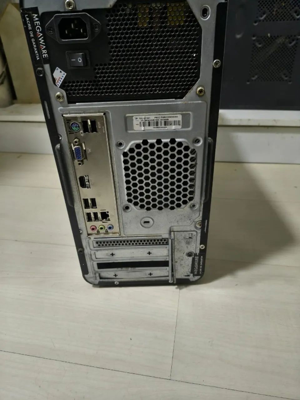 2 Gabinetes de PC para Retirada de Peças - Foto 3