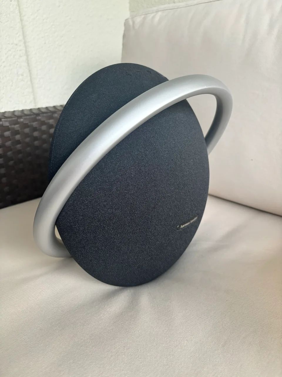 Caixa de som Harman Kardon Onyx Studio 8