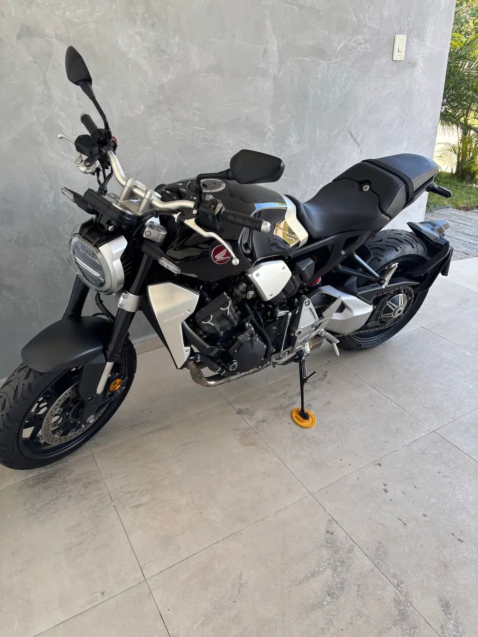 CB1000r Novíssima 