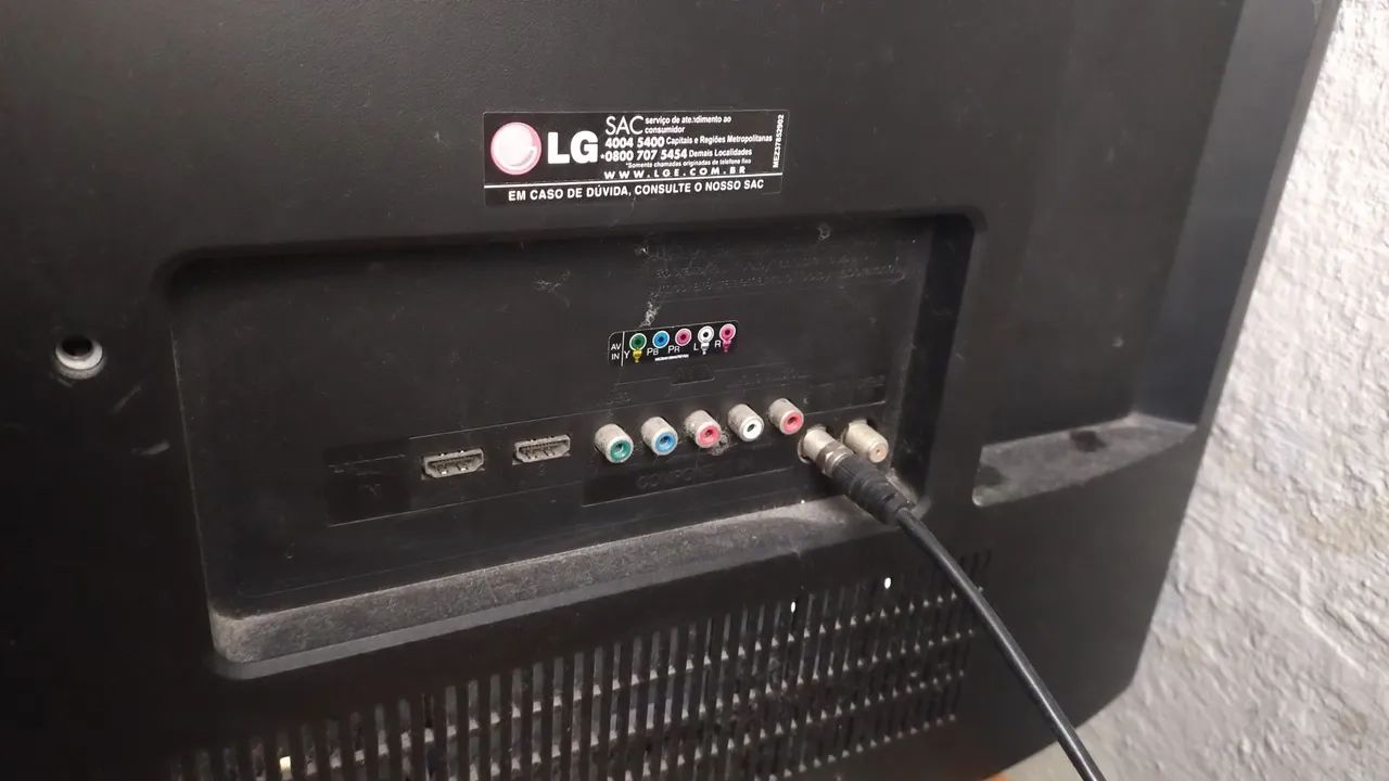 Vendo tv LG 42 polegadas não e smart  - Foto 3
