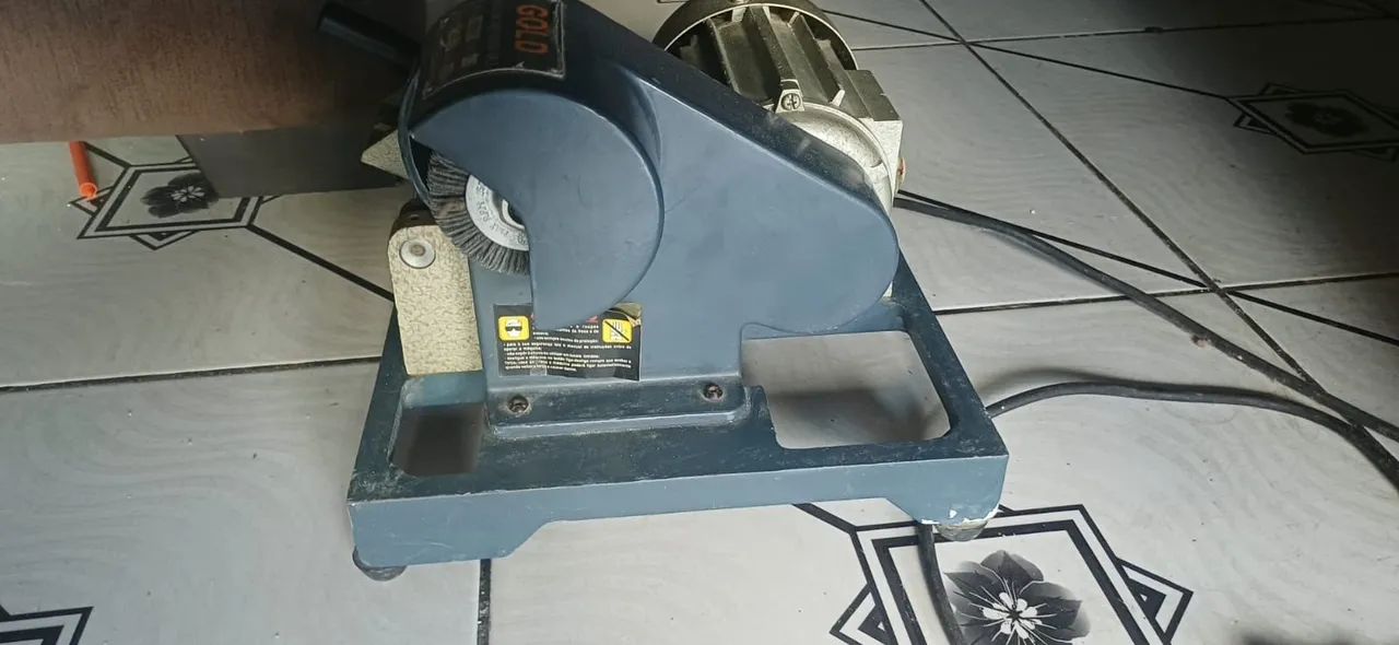 Vende-se Máquina de fazer chave  - Foto 4