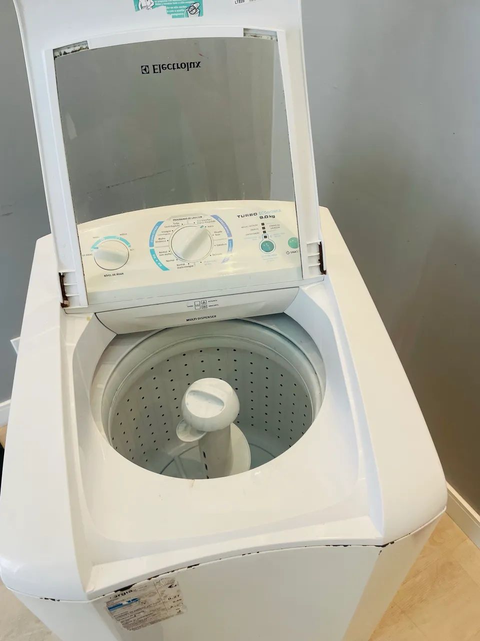 Máquina de lavar, está lavando só não centrifugando valor 250 - Foto 3