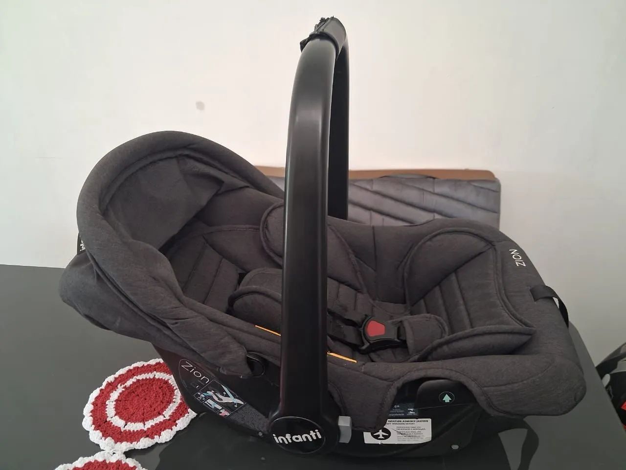 Venda bebê conforto com base. semi novo - Foto 5