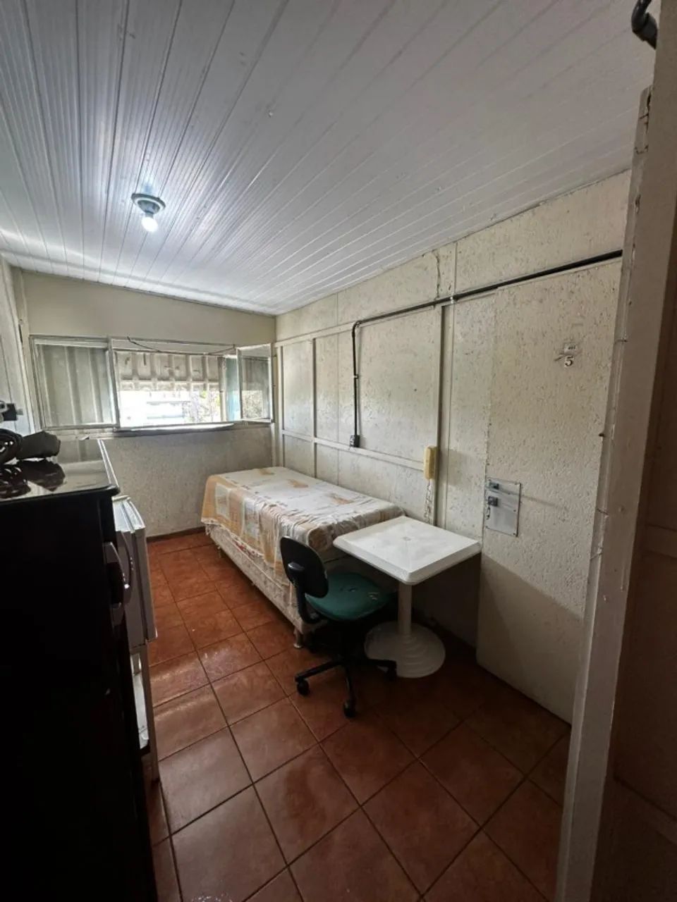 Apenas estudantes - Quarto Mobiliado Individual em República - Foto 3