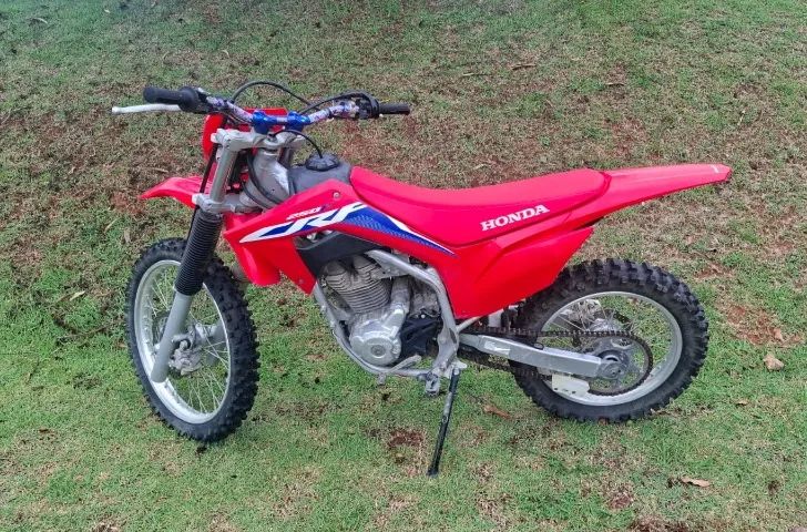 CRF 250F 2023 - MUITO NOVA - Foto 2
