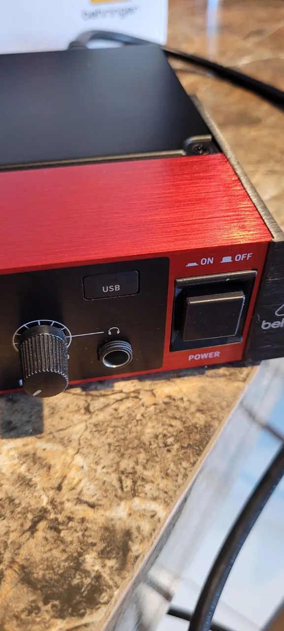 Pre amplificador de microfone  Behringer v1 - Foto 5