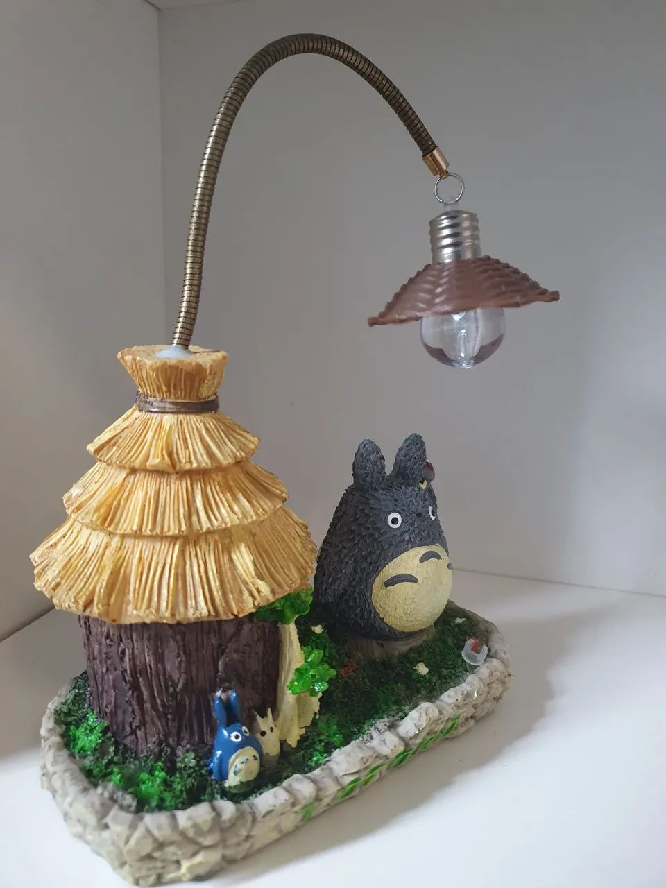 Luminária Totoro - peça decorativa - Foto 2