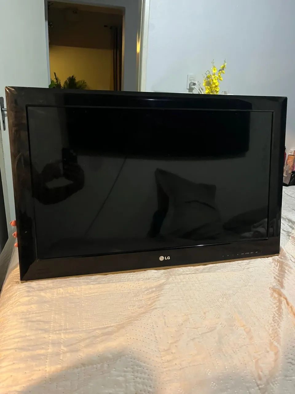 Vende se Televisão - Foto 2
