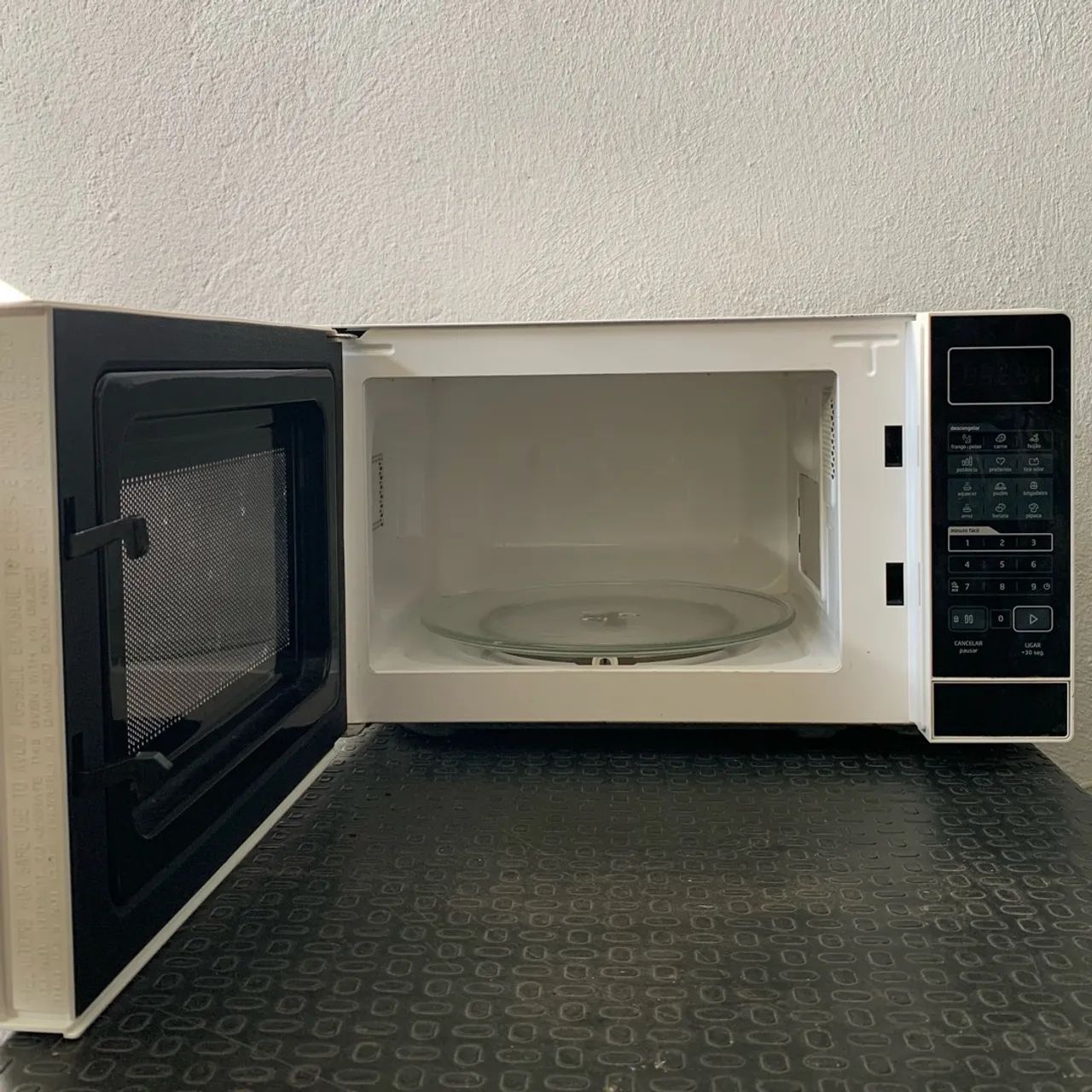 Microondas Midea 20L - SEMINOVO  - Foto 2