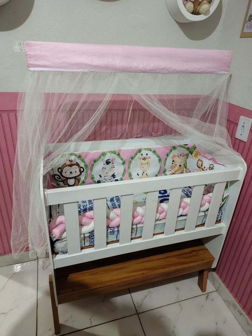 Mini berço junto com colchão  - Foto 2
