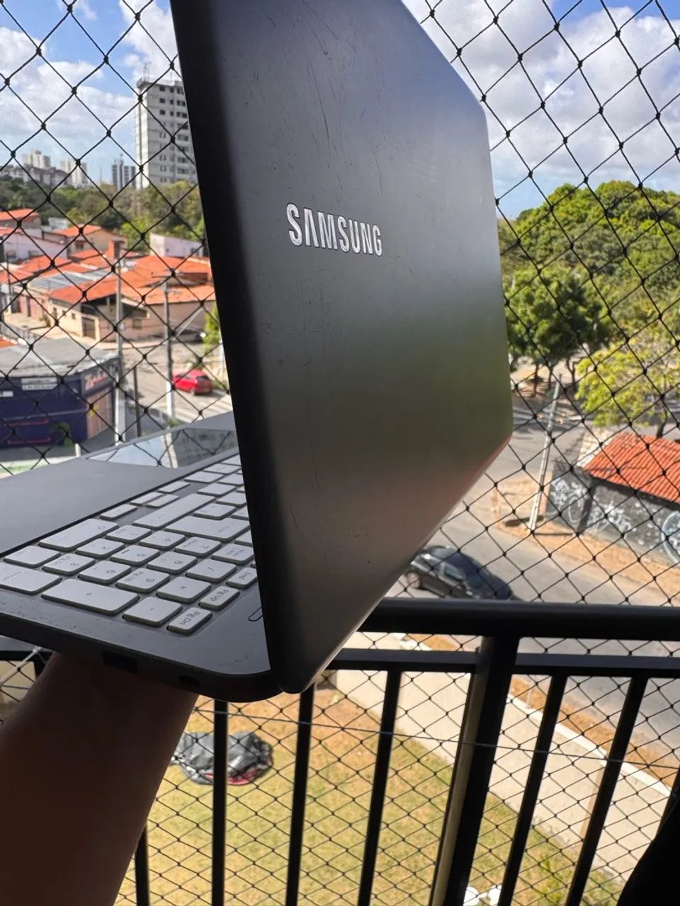 Notebook Samsung E30