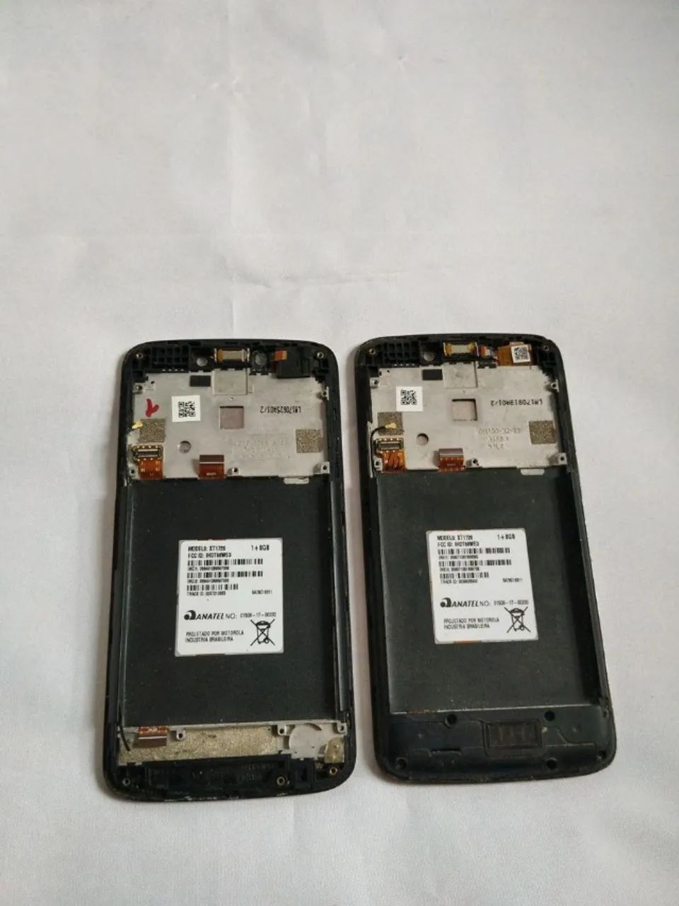 carcaça de celular motorola xt1700 dourada - Foto 2
