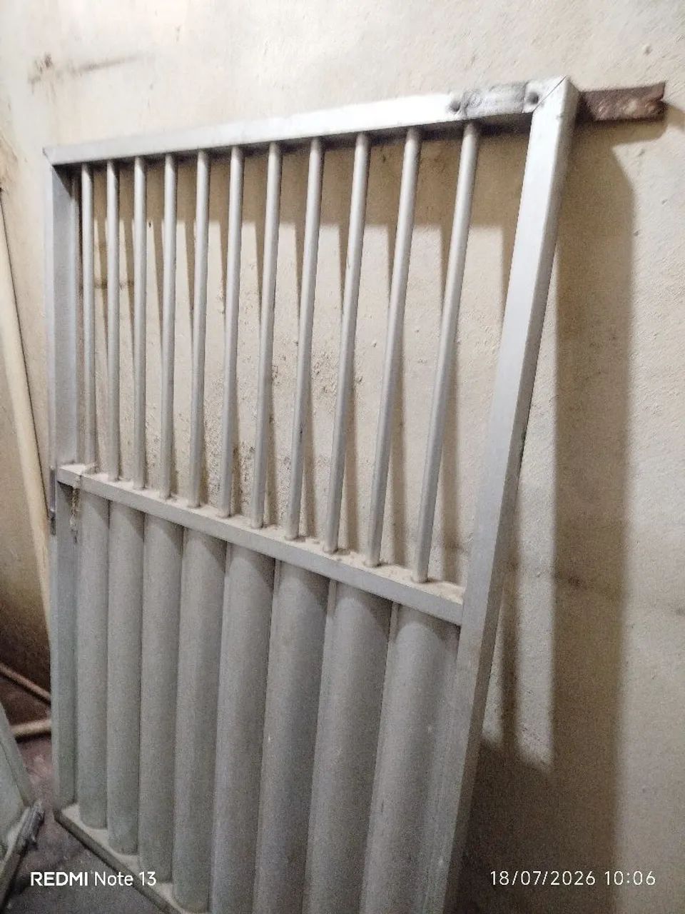 Vendo portão de alumínio 