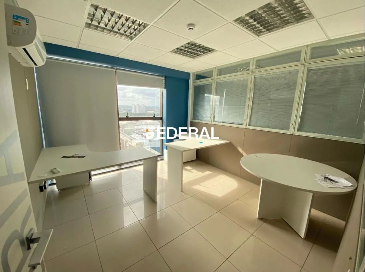 SALA COMERCIAL PARA VENDA OU ALUGUEL SEMIMOBILIADA COM 130M² E ACESSO AO SHOPPI - Foto 4