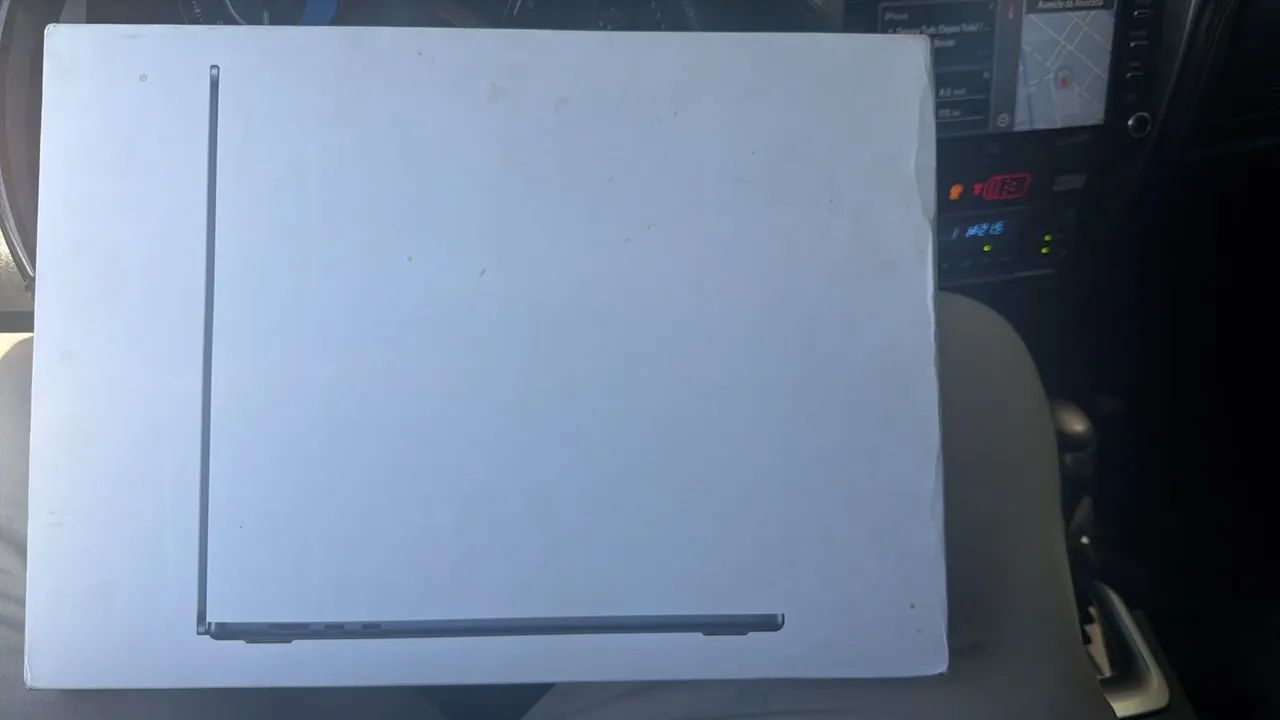 Macbook Air novo na caixa 