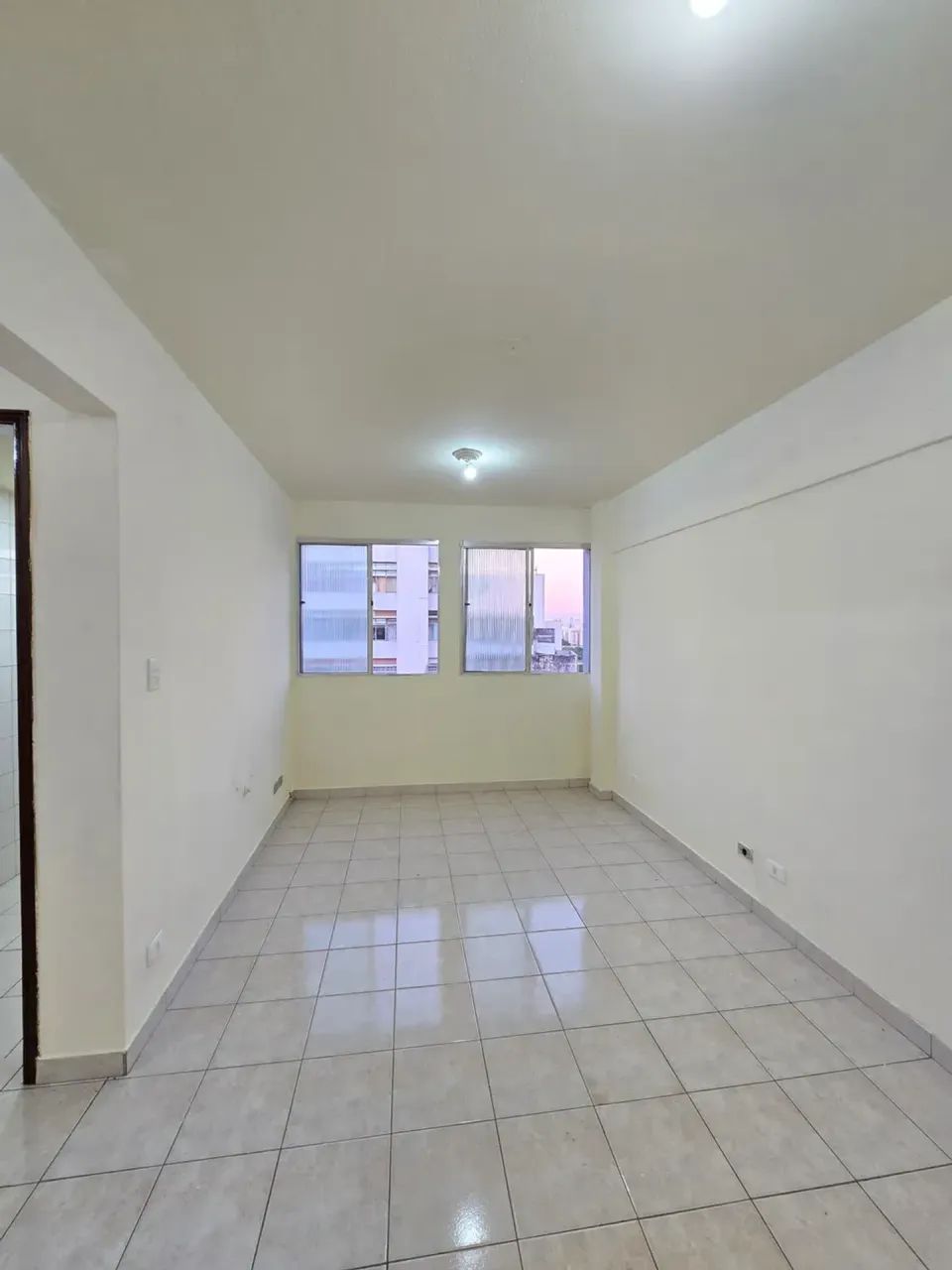 KIT próx. Metrô Liberdade, Fórum João Mendes, FECAP e Hospital Leforte - Foto 3