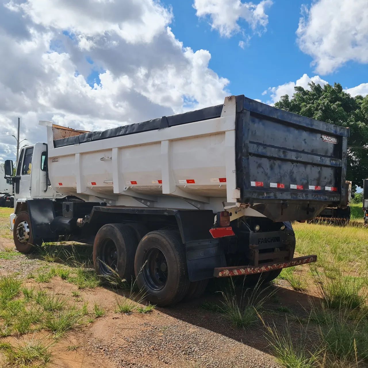 Ford Cargo 2422 Caçamba  - Foto 7