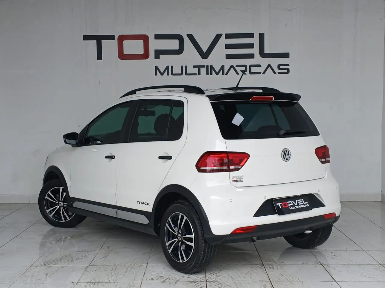 Volkswagen Fox Track 1.0 Flex 12V 5P 2017 - Foto 5