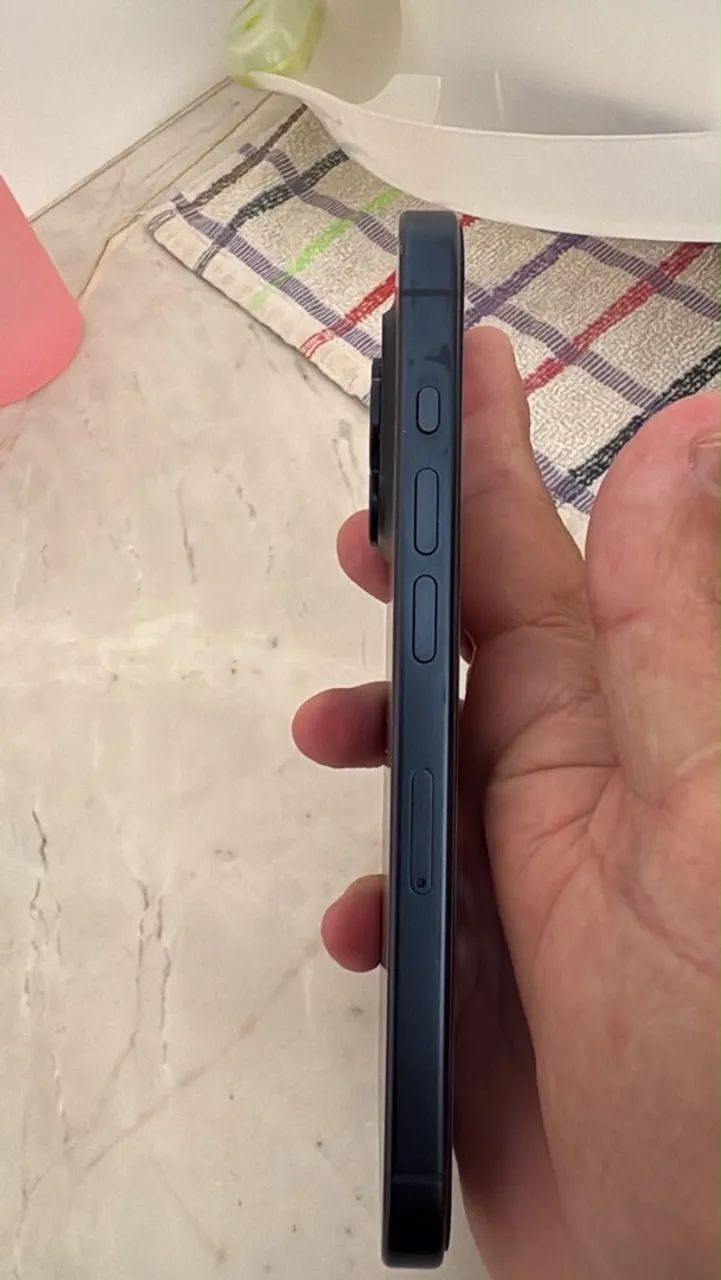 iPhone 15 Pro azul  - Foto 3