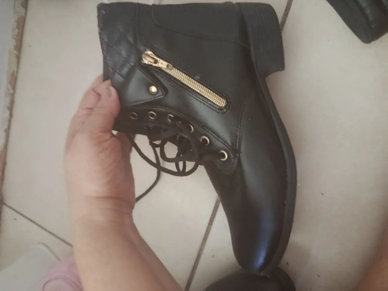 Botas femininas, sandálias e sapatos  - Foto 4