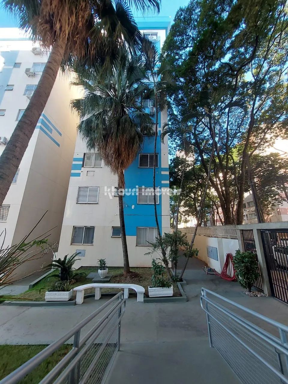 Apartamento à venda em Maringá, JD ACLIMAÇÃO, com 3 quartos, com 69.55 m² - Foto 2