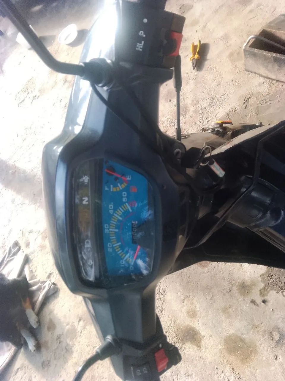 Vendo cinquentinha toda conservada 2600 $ - Foto 4