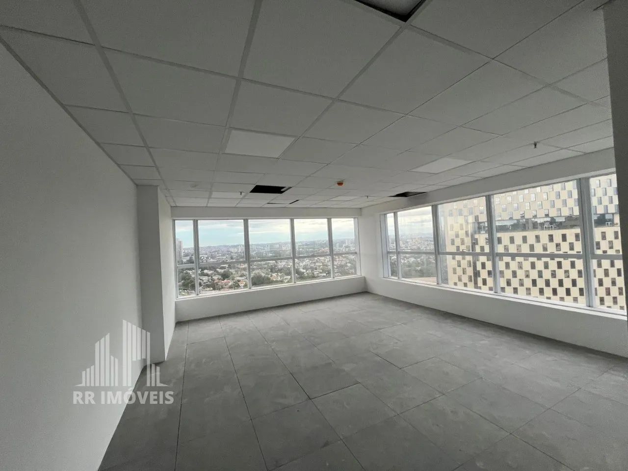RR8005 Sala Comercial 54m² EDIFÍCIO TREND TOWER - OPORTUNIDADE - 1 Vaga de Garagem - Barue - Foto 4