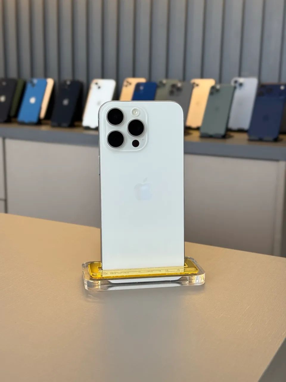 iPhone 15 Pro Max 256 gigas tela nova sem mensagem