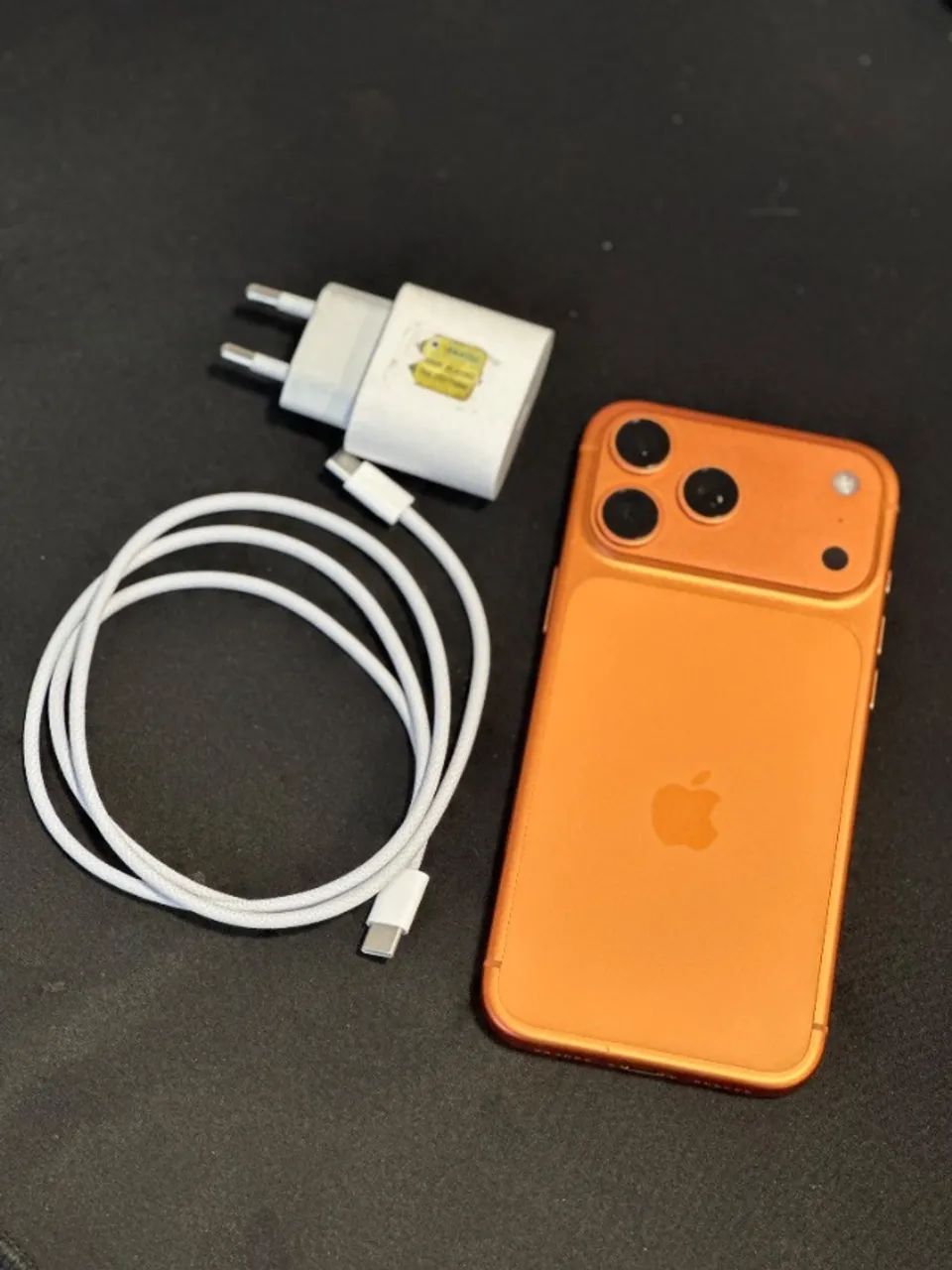 Vendo Iphone 17 pro max 256gb saude da bateria 97% - Foto 2