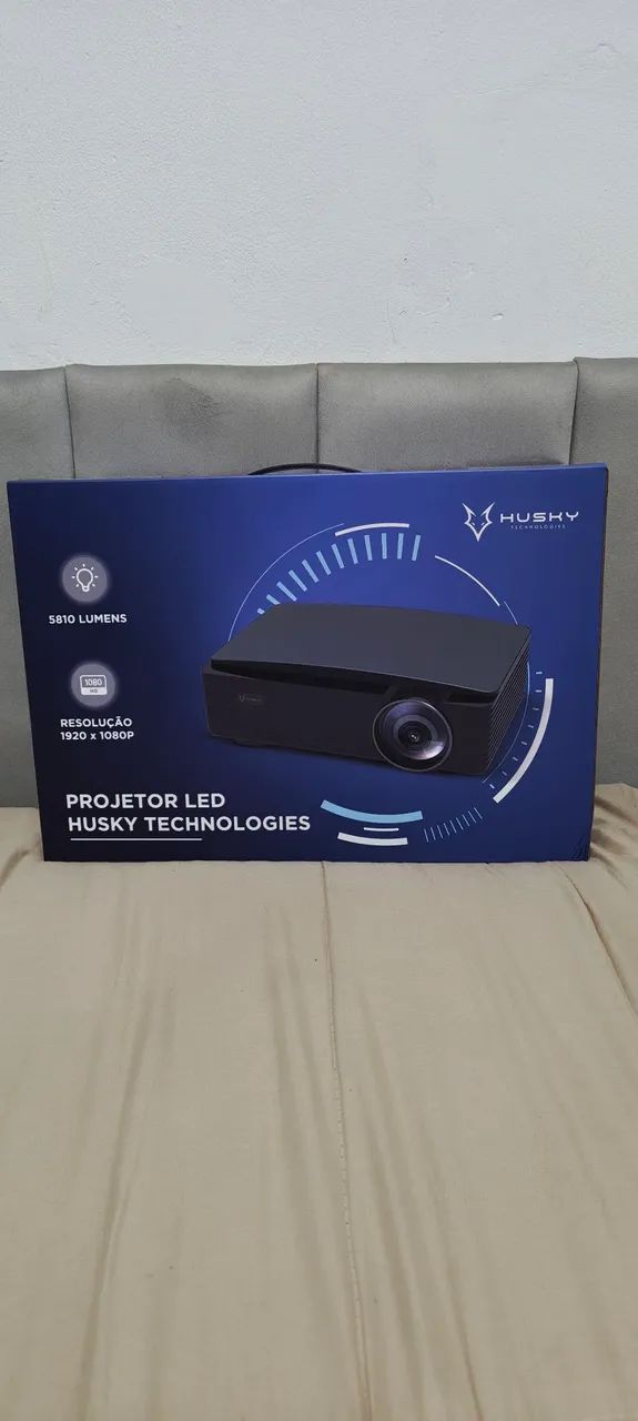 Projetor LED Full HD Husky 