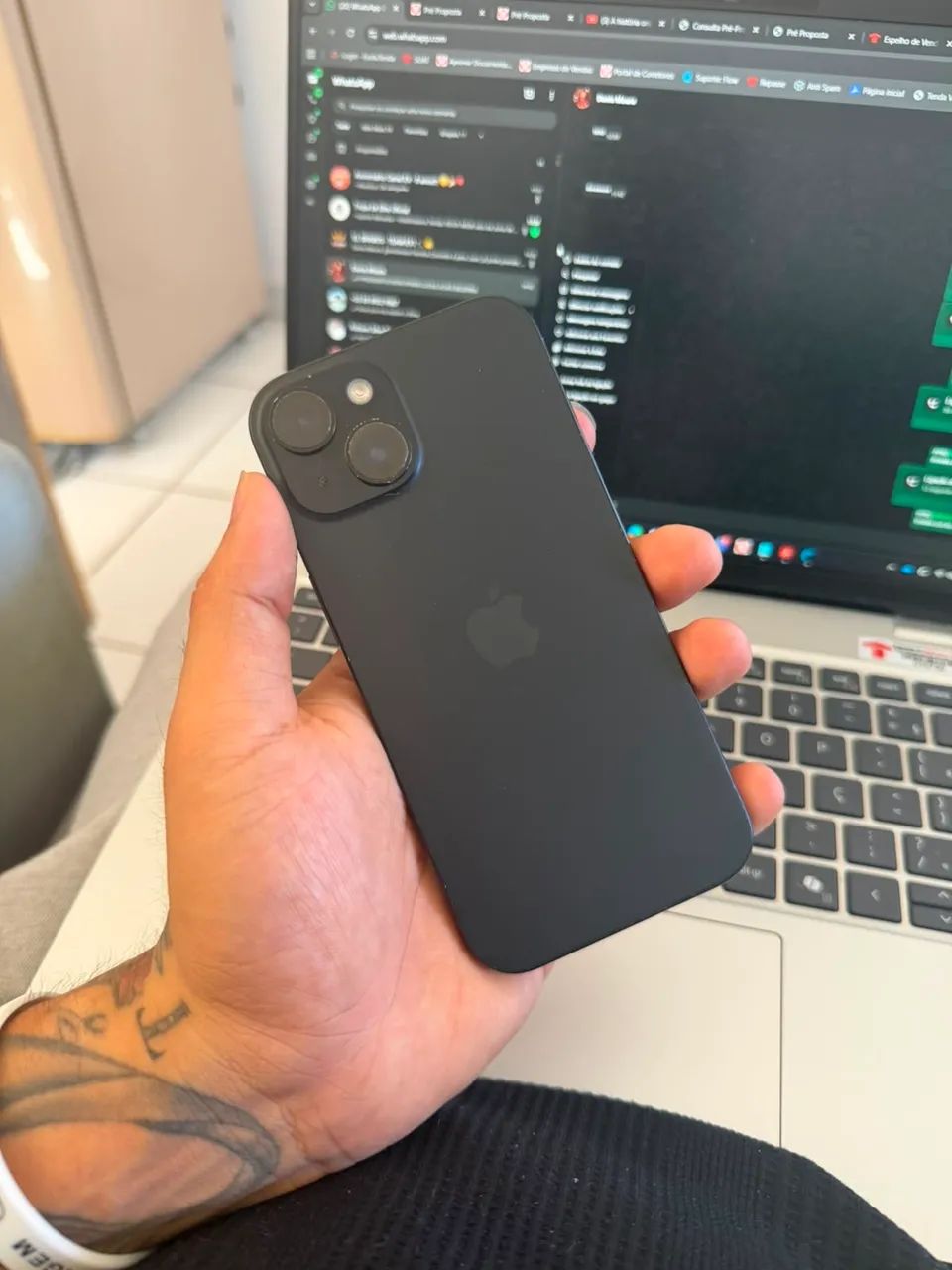 iPhone 15 - Foto 4