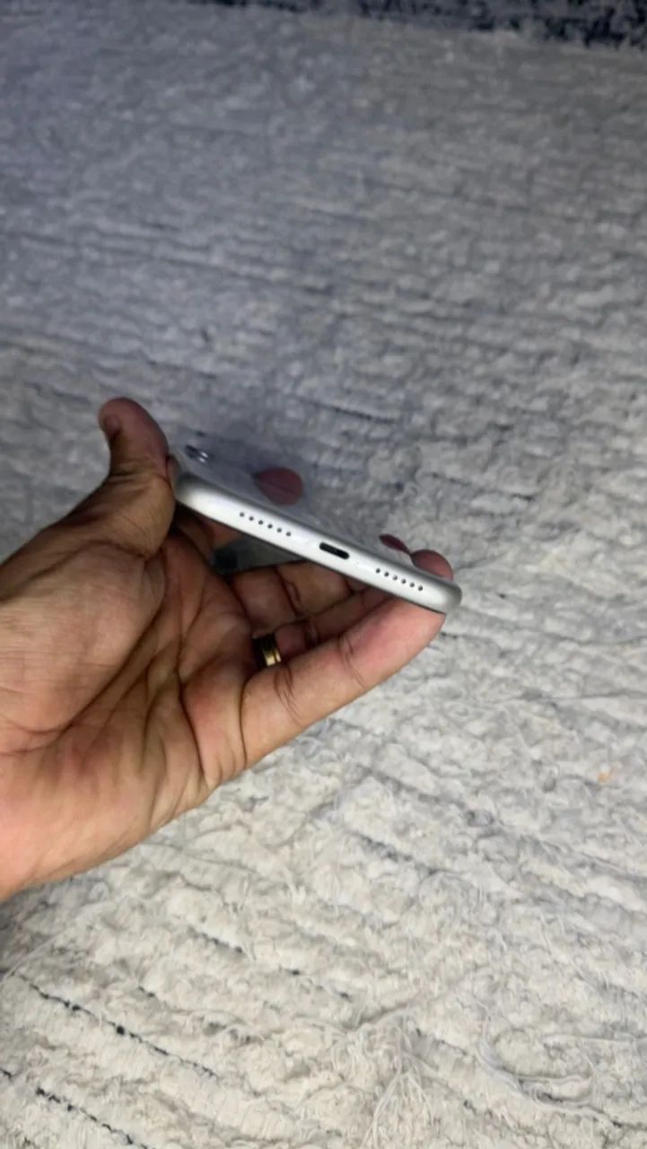IPhone 11 128 GB  - Foto 4
