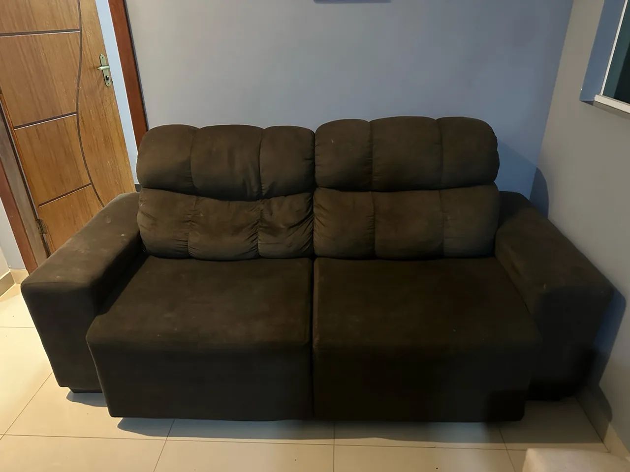 Sofá retrátil em otimo estado  - Foto 2