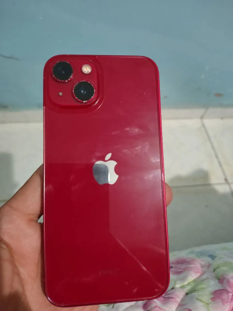 iPhone 13 RED