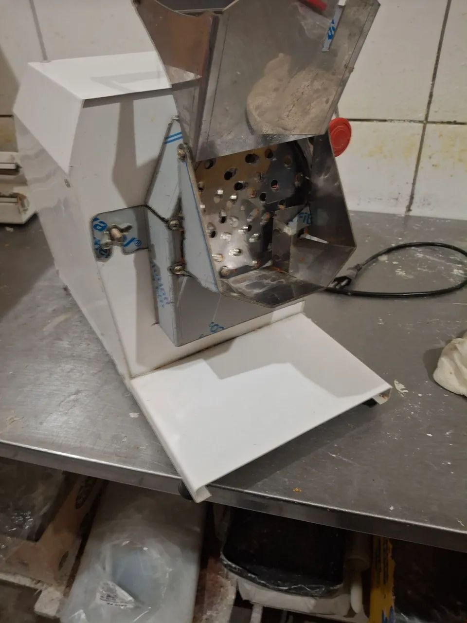 Ralador de frios e coco