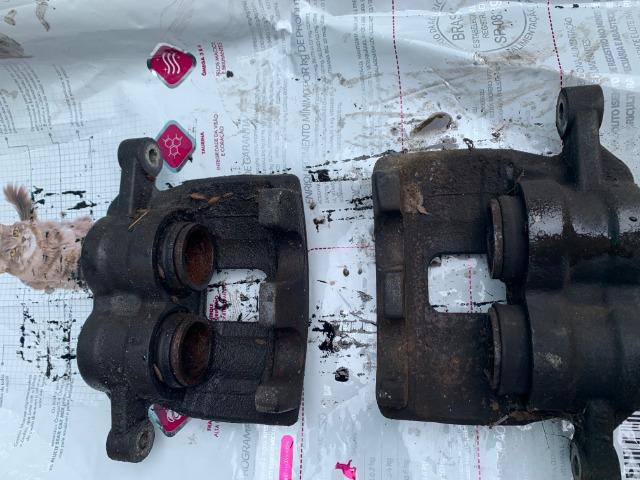 Pinça de freio dianteira ford transit original cada 350 reais - Foto 3