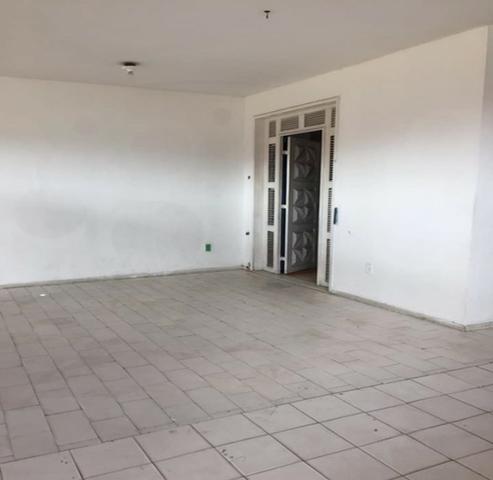 Casa de esquina, excelente para empresa, restaurante e outros seguimentos - Foto 13
