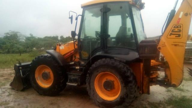 Retrô Jcb ano 2013 - Foto 3