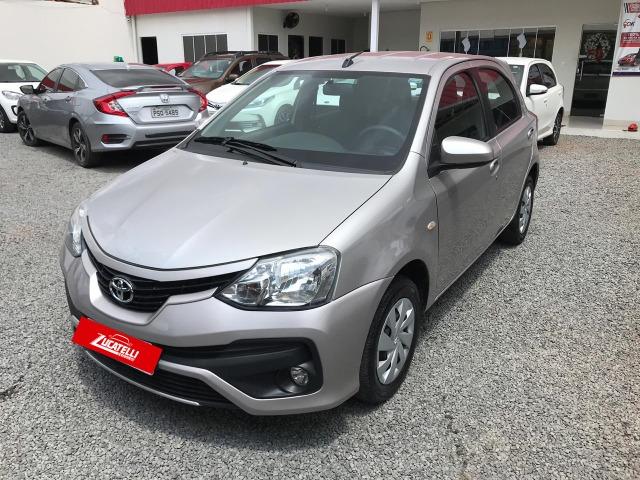 Etios Hatch 1.5 XS 2017/2018