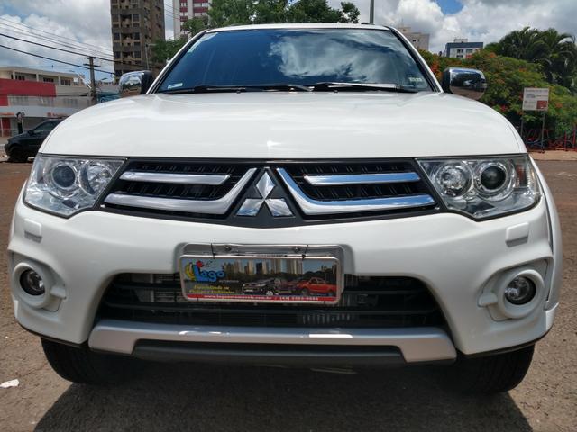 Pajero dakar 3.2 d hpe 7 lugares automática 2014